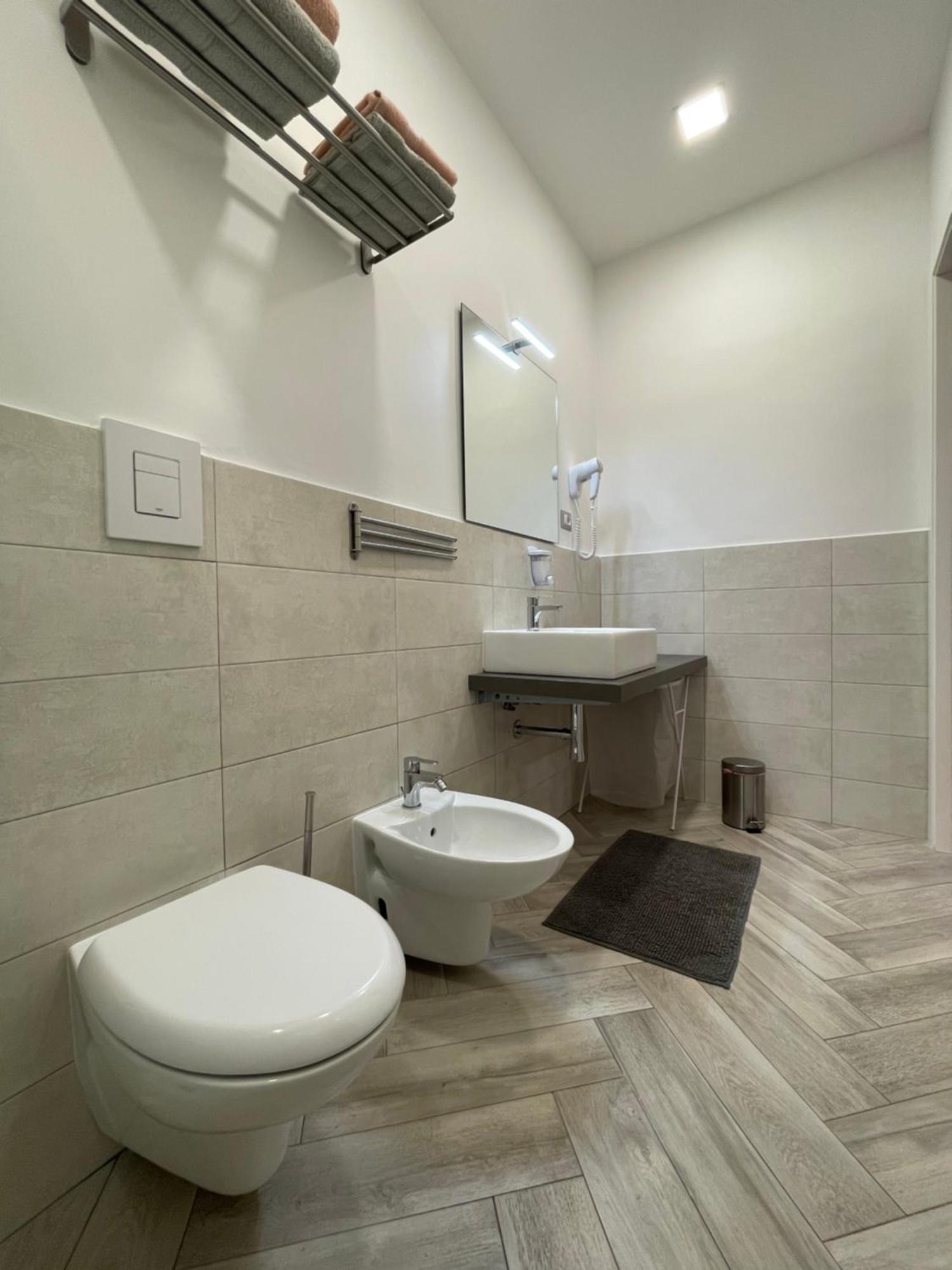 Casa Calo' Apartment บิสเชลเย ภายนอก รูปภาพ