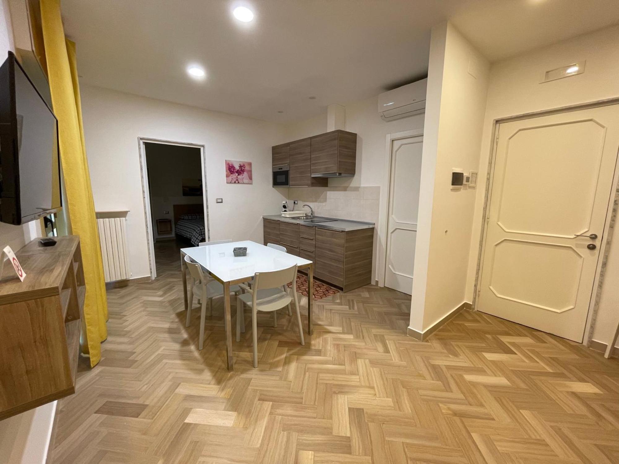 Casa Calo' Apartment บิสเชลเย ภายนอก รูปภาพ