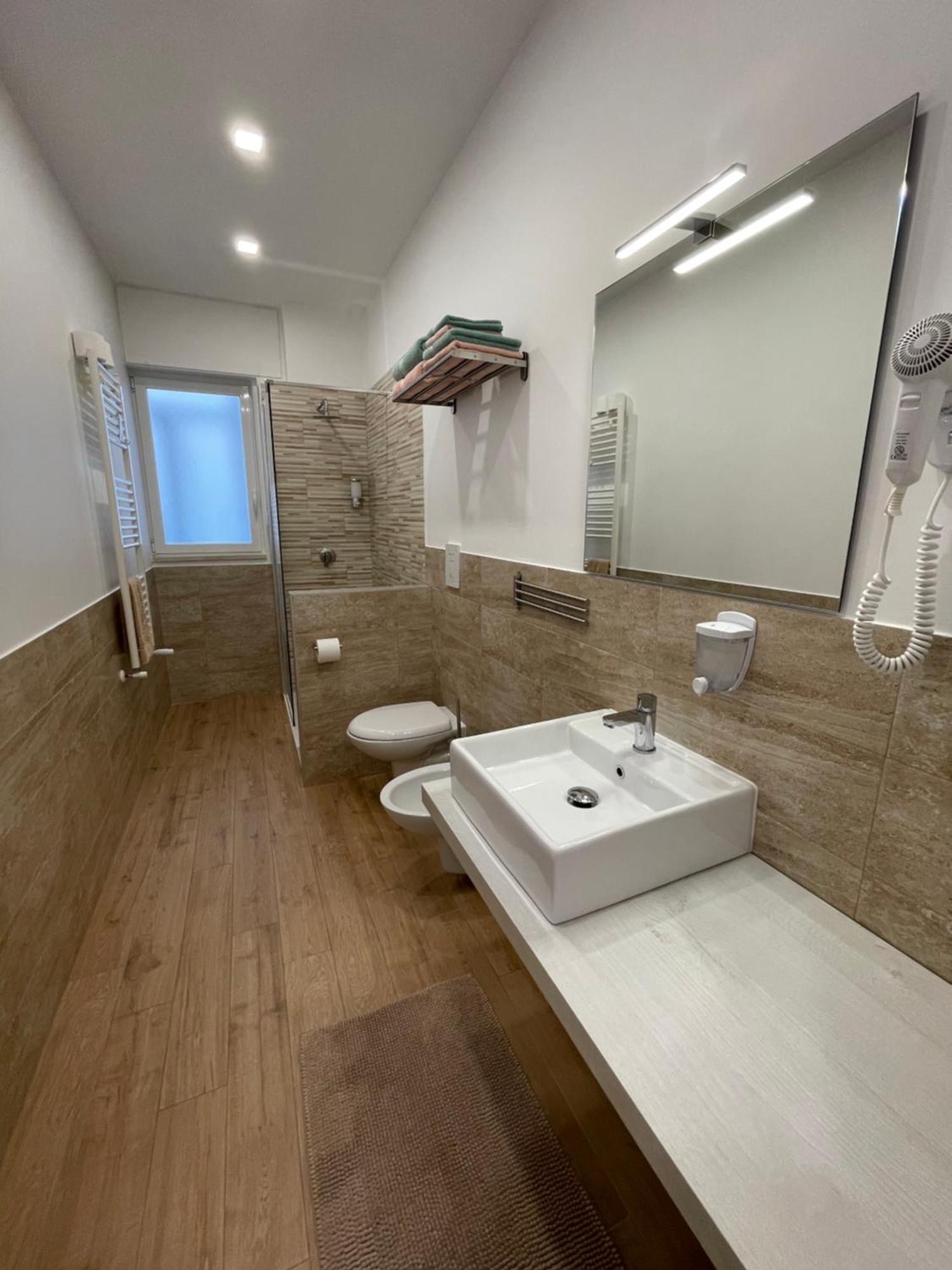 Casa Calo' Apartment บิสเชลเย ภายนอก รูปภาพ